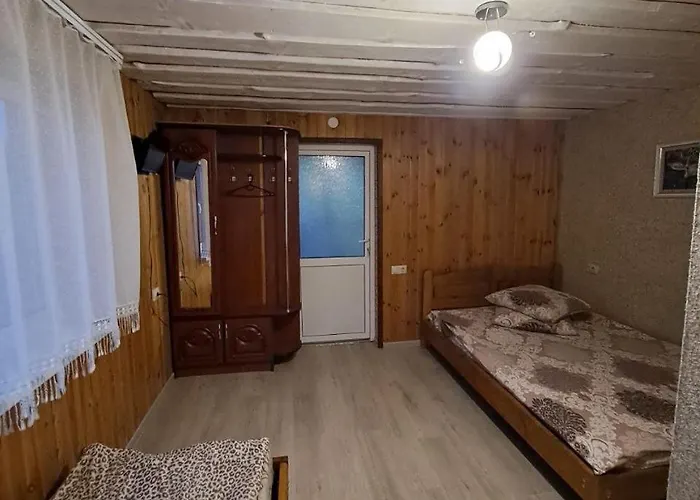 лимонний дім Pensjonat Pilipets