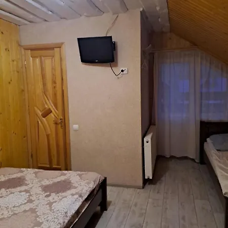 лимонний дім 3* Pilipets